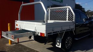 Nissan Navara NP300 Dual Cab with Tiger Tradie tray  #087